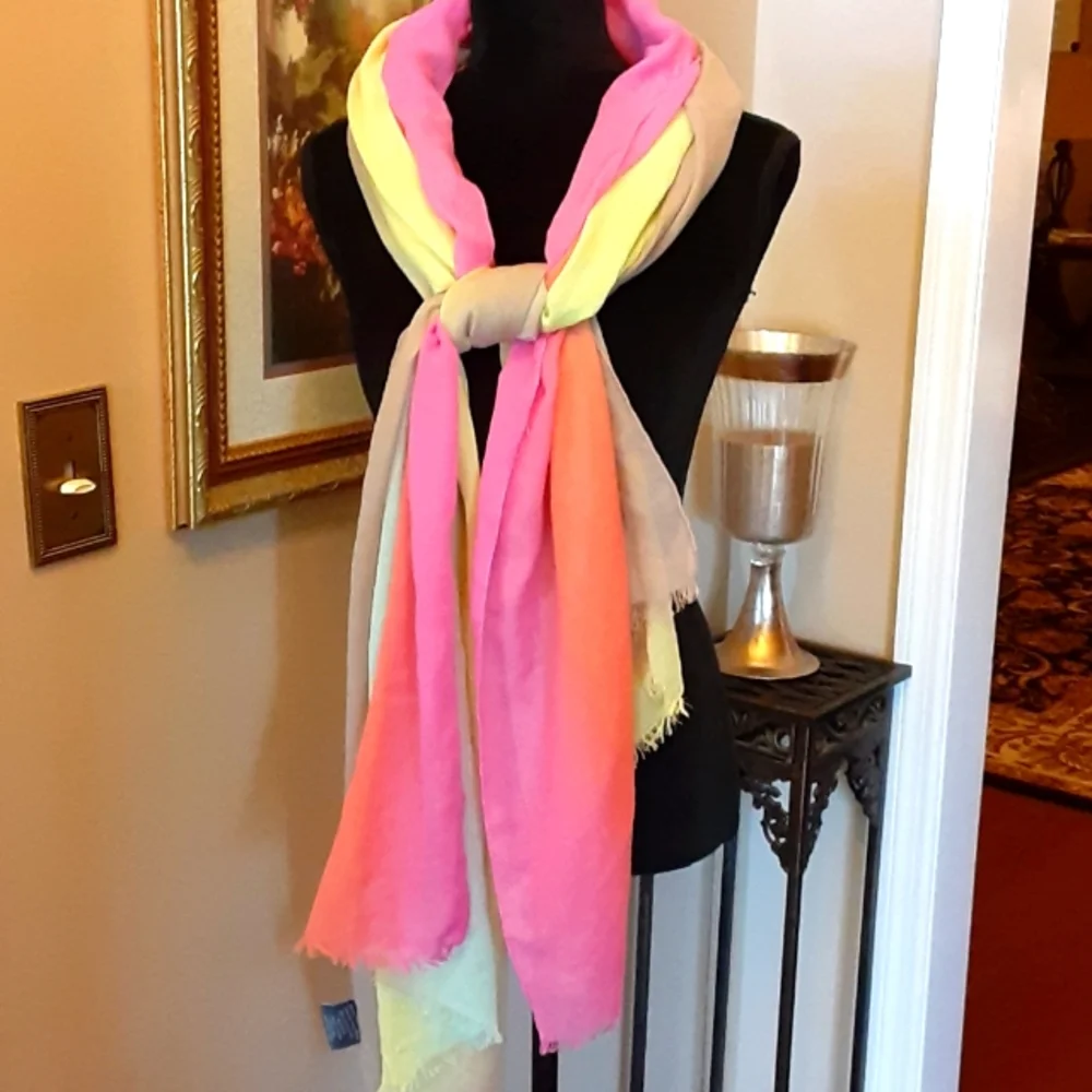 Vince Camuto sheer pink aqua yellow tan hombre rectangle scarf fringed edge EUC…